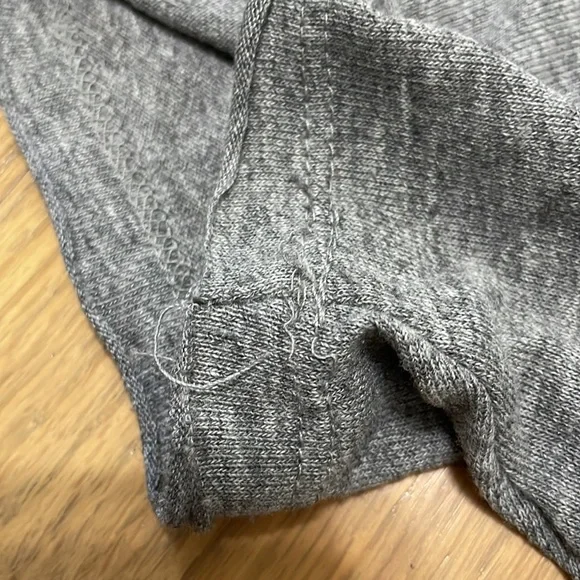 Graphic tee - Picture 3 of 4